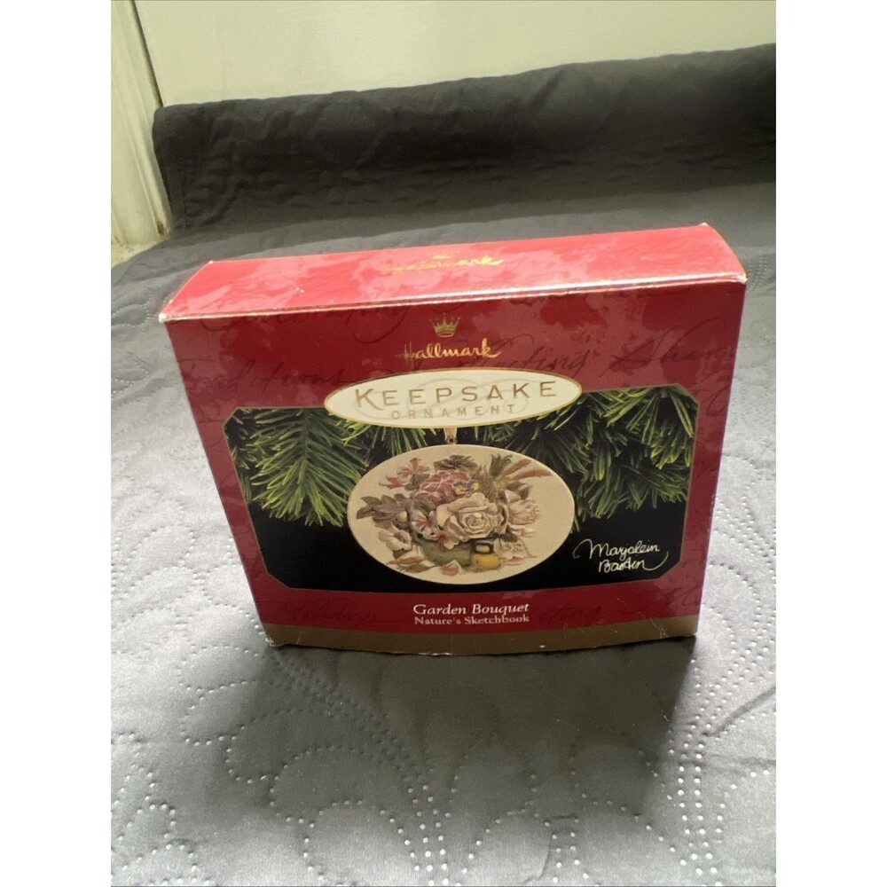 1997 Hallmark Keepsakes "Garden Bouquet" Nature's Sketchbook Ornament - NIB